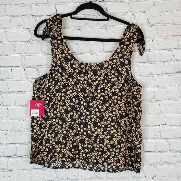 BLACK Floral Sleeveless Top Size Large By So Nwt - Picture 5 of 9